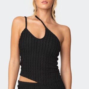 Edikted Phoebe Asymmetric Textured Knit Top – Black